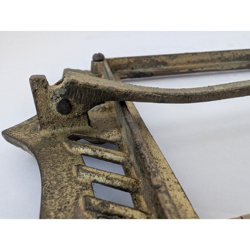 Antique c.1900 Cast Brass Architectural 4x6 Frame #731 Original Easel No Glass - Picture 16 of 16